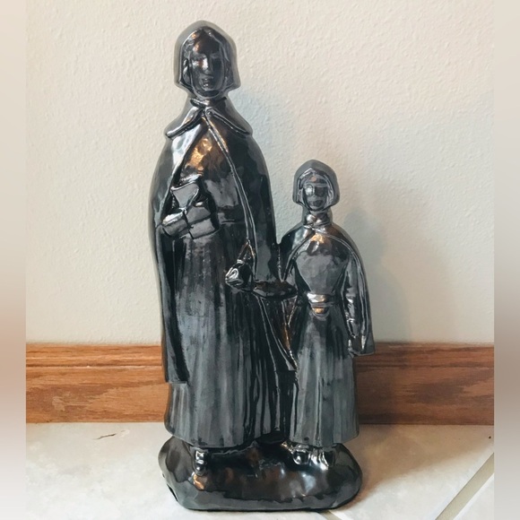 Vintage Thanksgiving Pilgrims - Picture 4 of 5